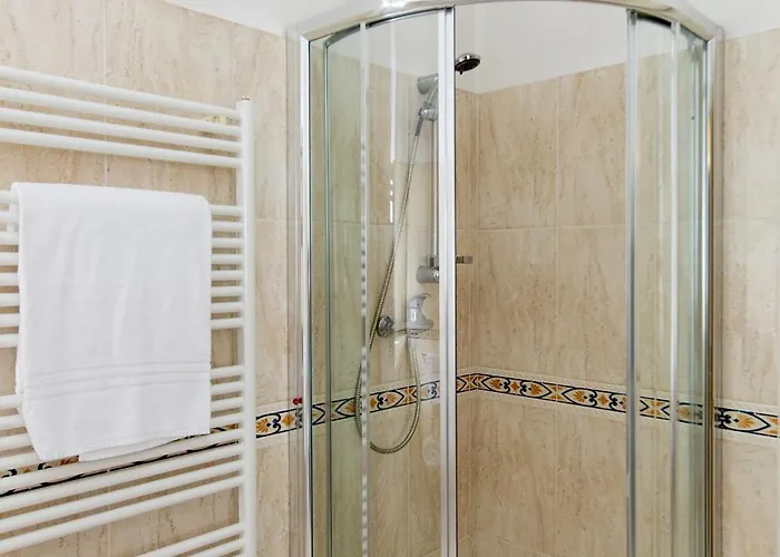 圣安德烈亚酒店 拉文纳